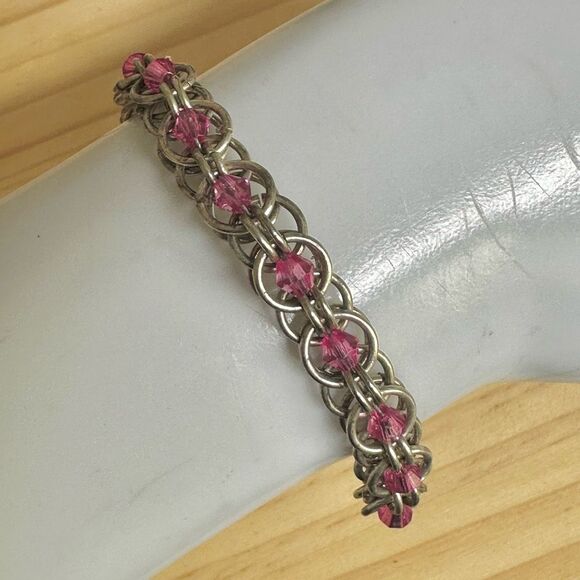 Pink beaded  Chainmaille Bracelet - Picture 1 of 9